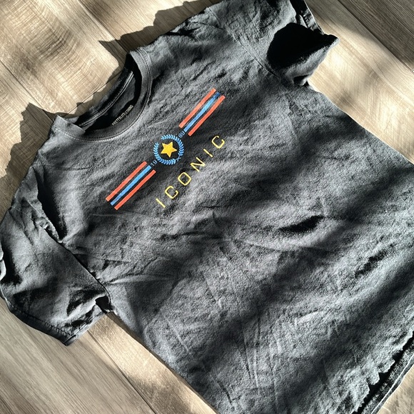 Pretty little thing iconic print tee - Picture 8 of 9